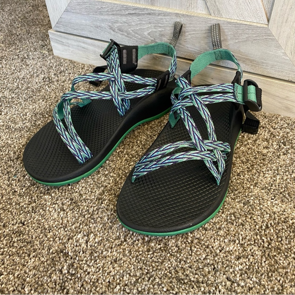 Chaco Outdoor Cross Strap Adjustable Trail Sandal Womens 6 Black Green Purple